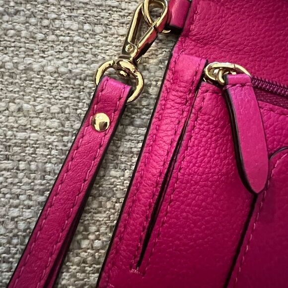 Michael Kors fuchsia multi function wristlet - Picture 4 of 7
